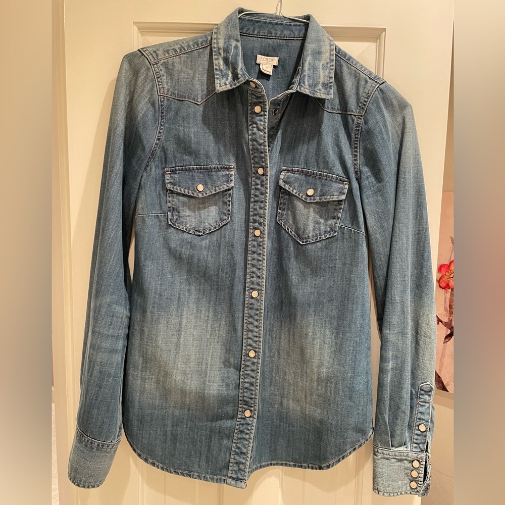 J.Crew Women’s Denim Pearl Snap Shirt, small